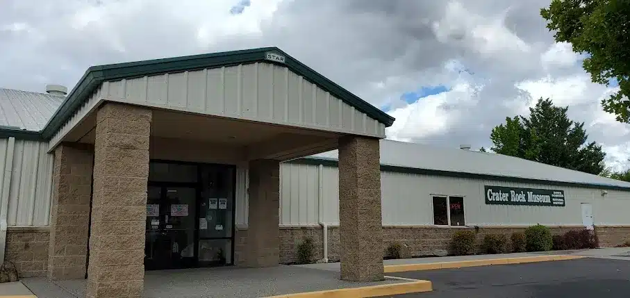 Crater Rock Museum