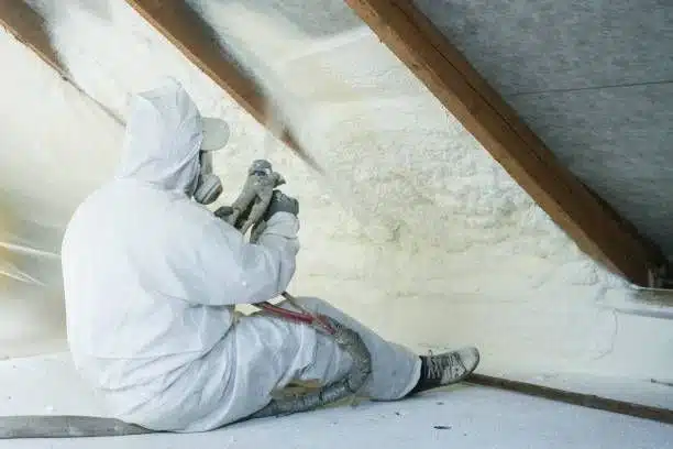 How Weather Impacts Spray Foam Structure in Central Point, OR