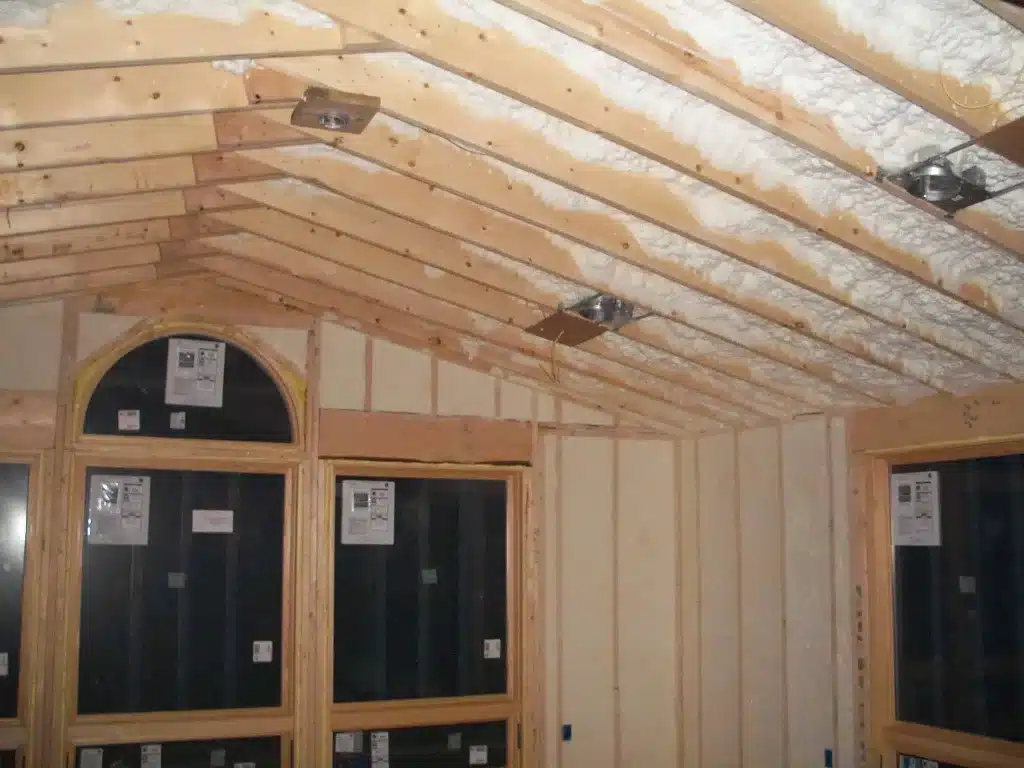 Top Spray Foam Options for Attics to Maximize Energy Savings in Grants Pass, OR-