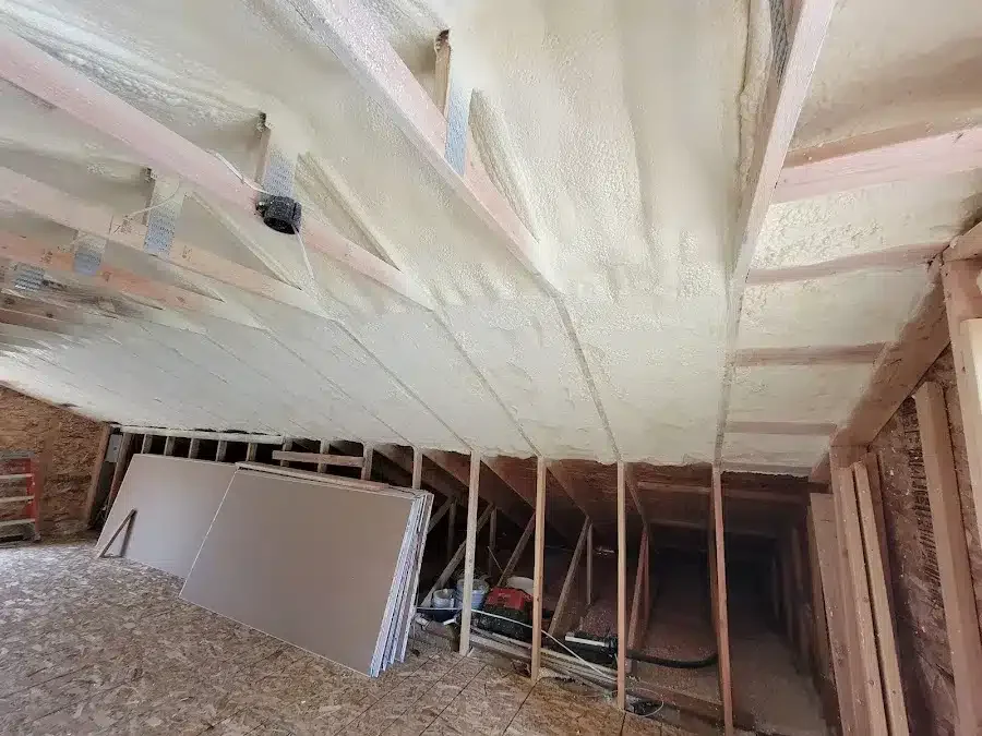 What Impacts Closed-Cell Spray Foam Performance in Medford?